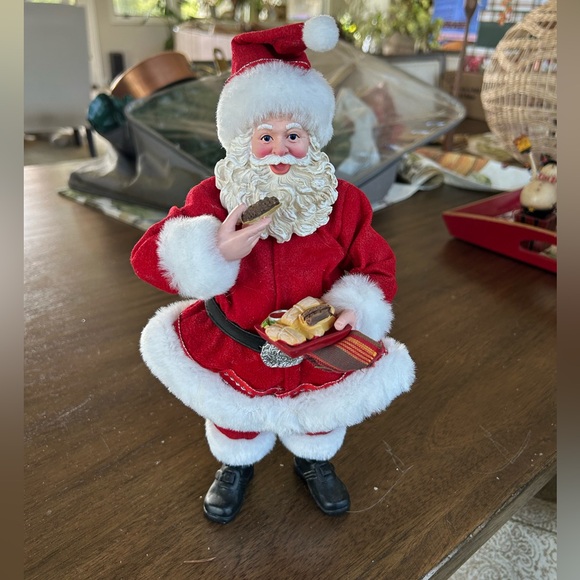 Ceramic standing Santa figurine, 12 x6” - Picture 2 of 8